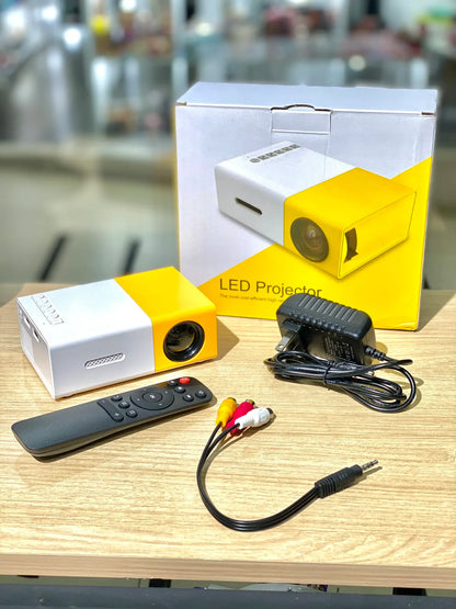 📽️ MINI PROYECTOR YG-300🎥